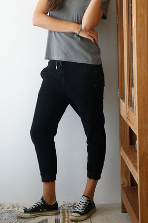 
                  
                    Load image into Gallery viewer, Black Elastic Ribbed Corduroy Pants
                  
                