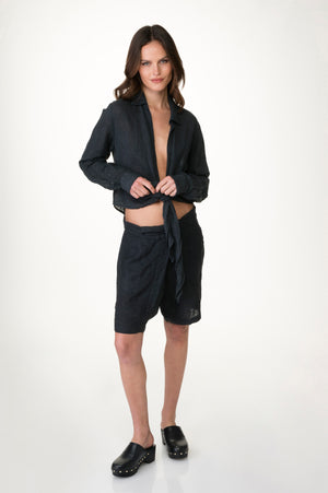 
                  
                    Load image into Gallery viewer, Black washed linen fisherman&amp;#39;s shorts
                  
                