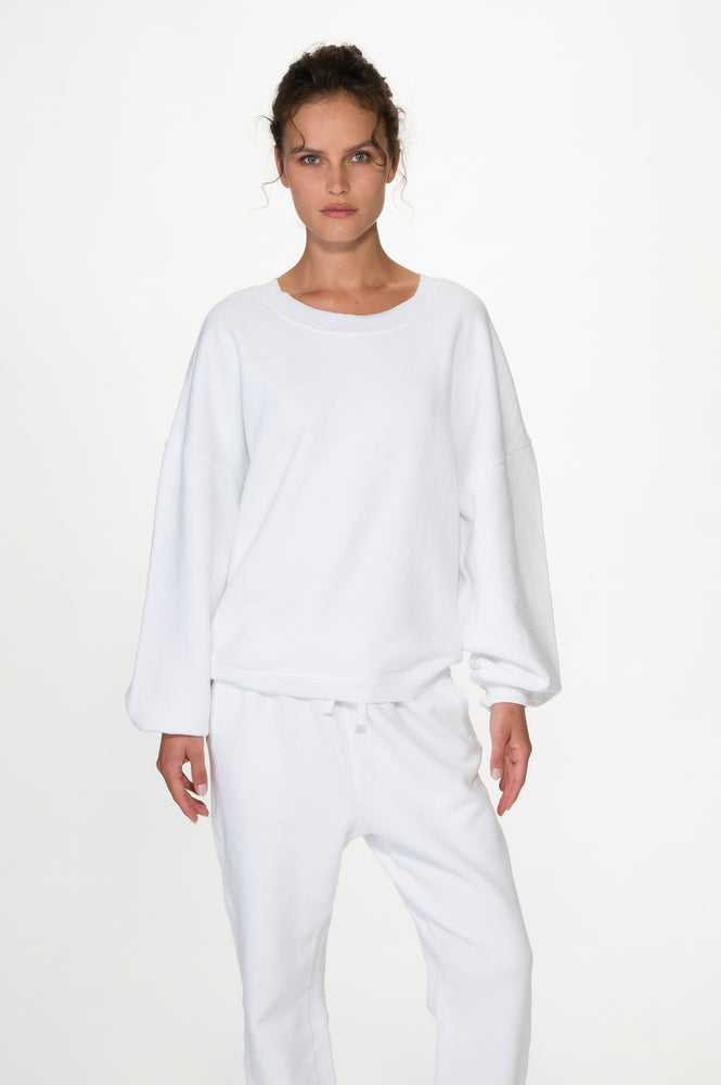 
                  
                    Load image into Gallery viewer, White Oversized puff sleeve sweatshirt
                  
                