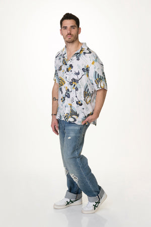 
                  
                    Load image into Gallery viewer, Printed washed linen men button down shirt
                  
                